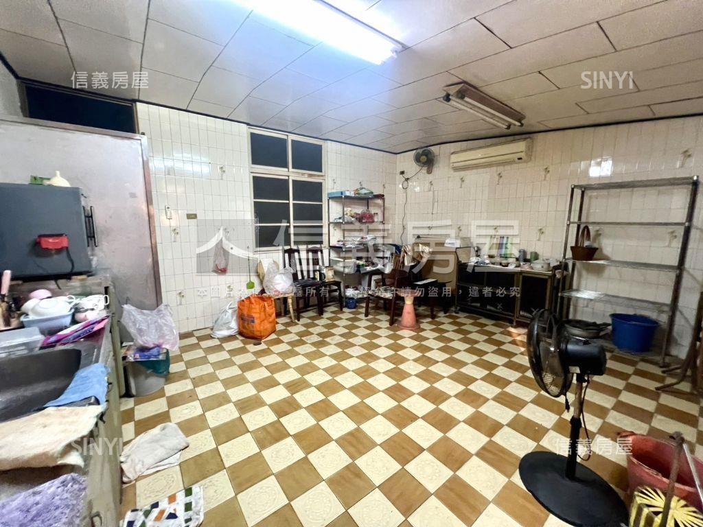 新營車站前後路店面房屋室內格局與周邊環境