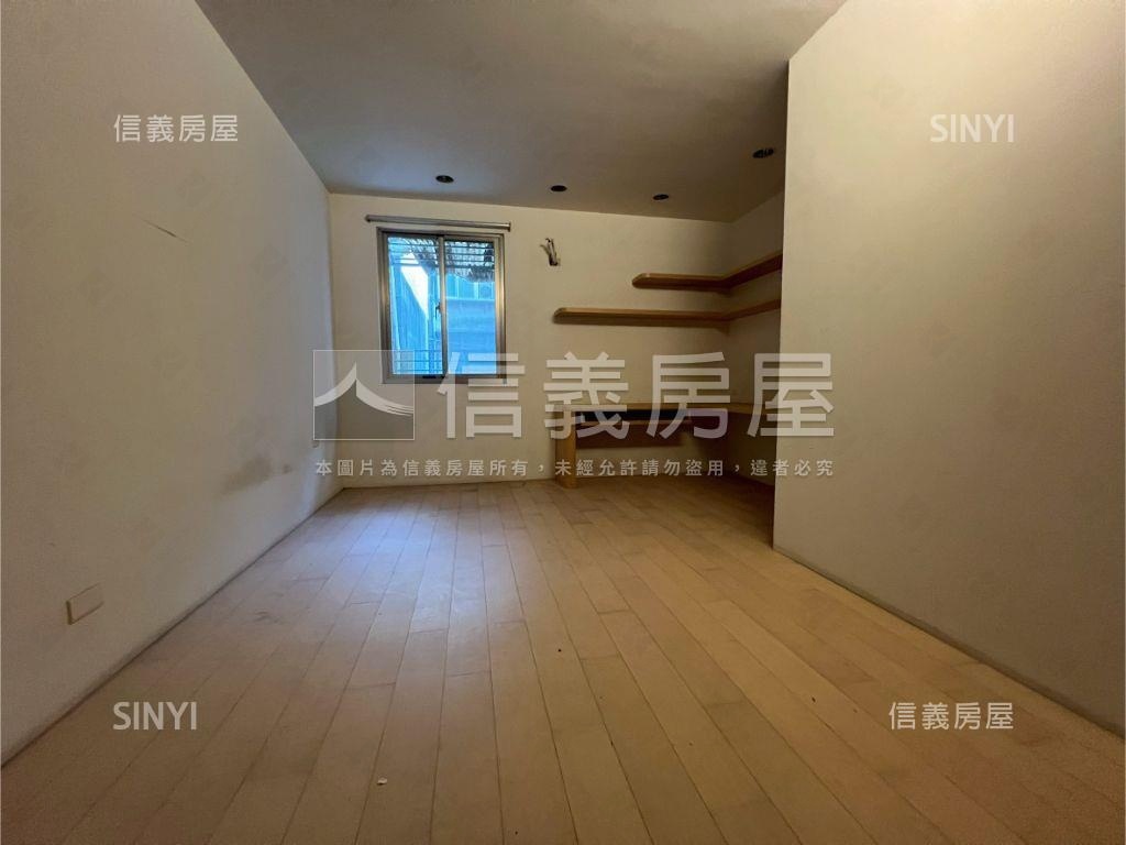 正民生二村黃金三樓大空間房屋室內格局與周邊環境