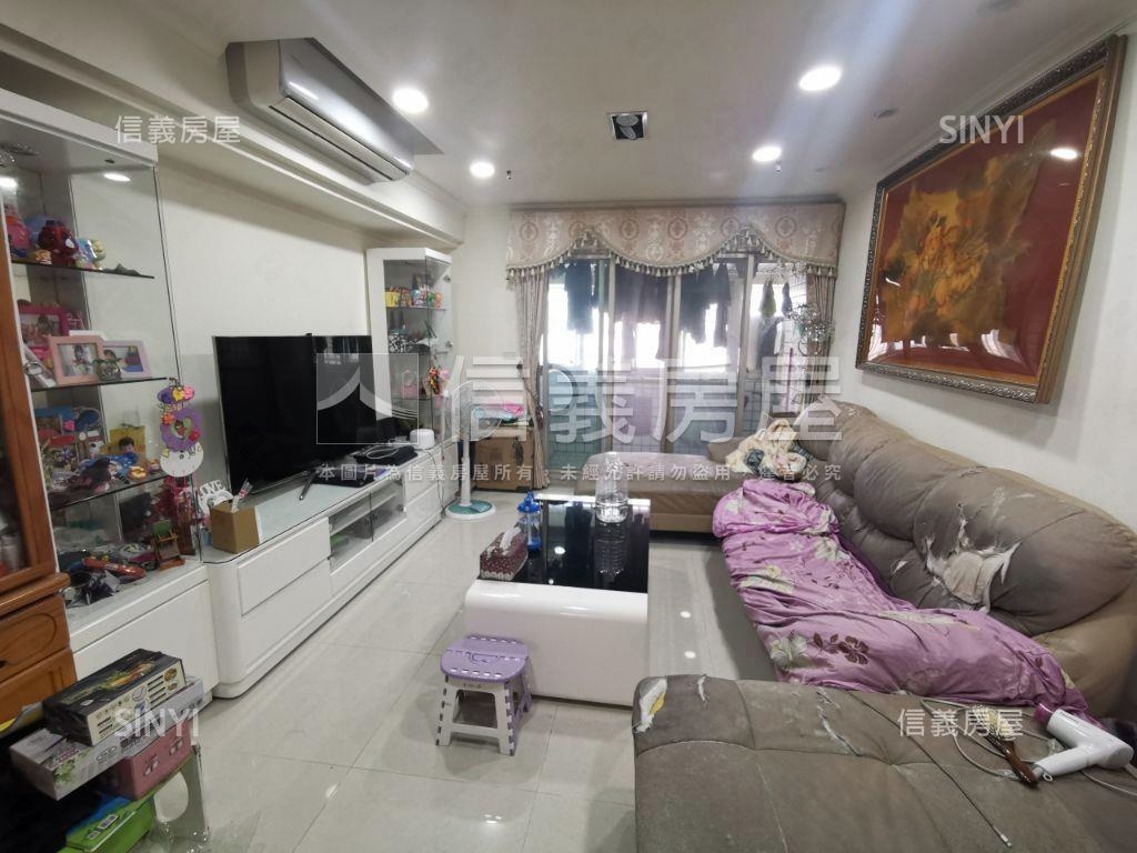 駿馬奔騰迎新年三房車位房屋室內格局與周邊環境