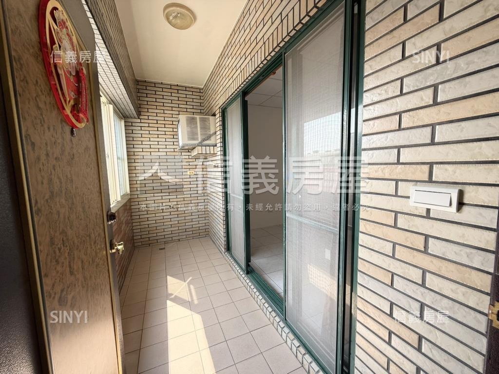 正義車站旁三房車位房屋室內格局與周邊環境