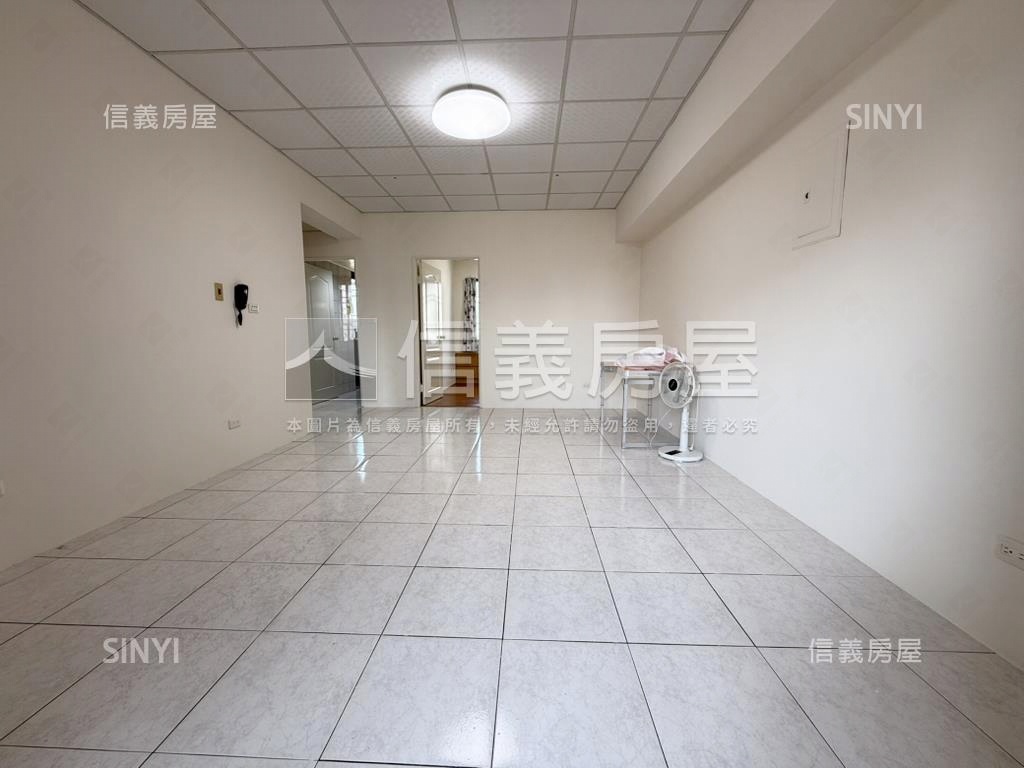 正義車站旁三房車位房屋室內格局與周邊環境