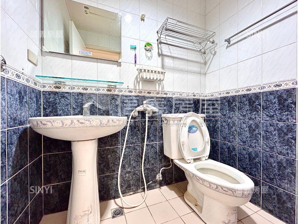 公園景觀車站旁三房車位房屋室內格局與周邊環境