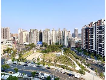 正義車站旁三房車位