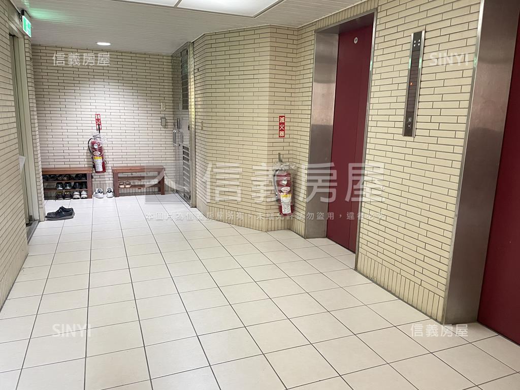 國泰庭院四房華廈房屋室內格局與周邊環境