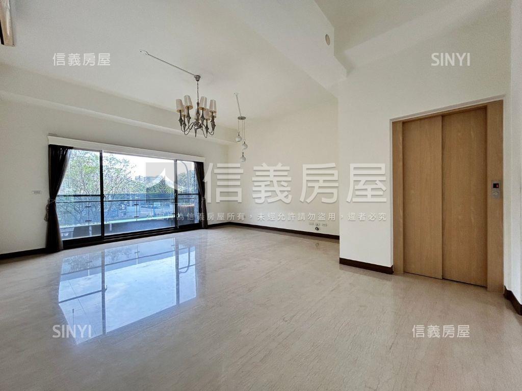 震後！面公園加建電梯別墅房屋室內格局與周邊環境