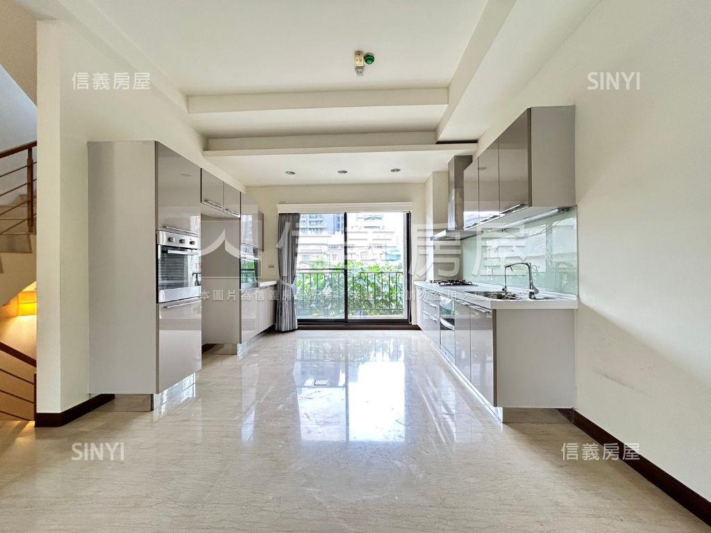 震後！面公園加建電梯別墅房屋室內格局與周邊環境