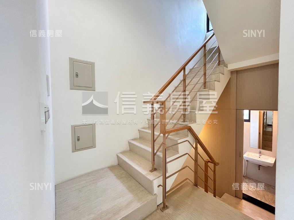 震後！面公園加建電梯別墅房屋室內格局與周邊環境