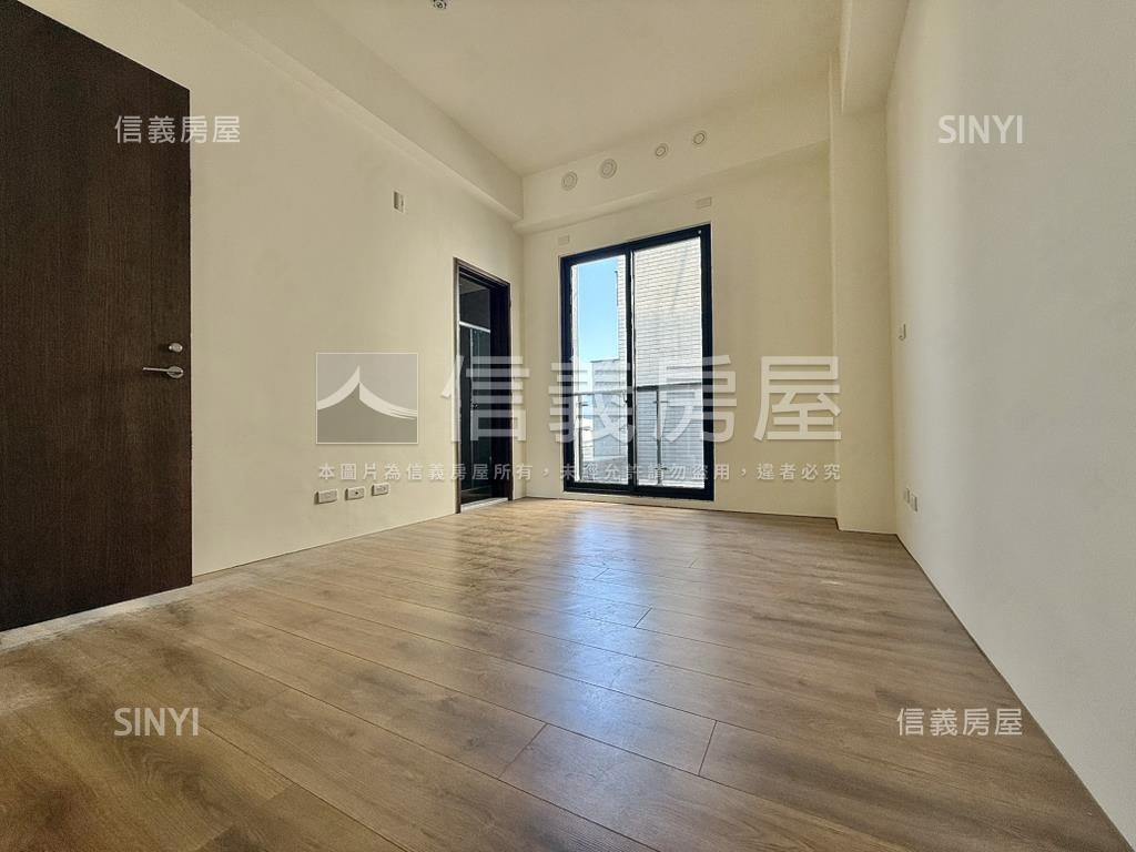 南屯約五米寬嶄新電梯別墅房屋室內格局與周邊環境