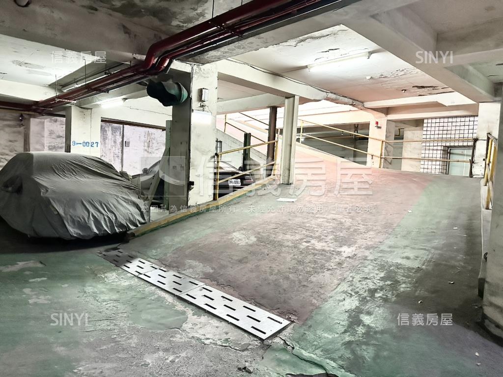 近塗城公園視野四房車位房屋室內格局與周邊環境