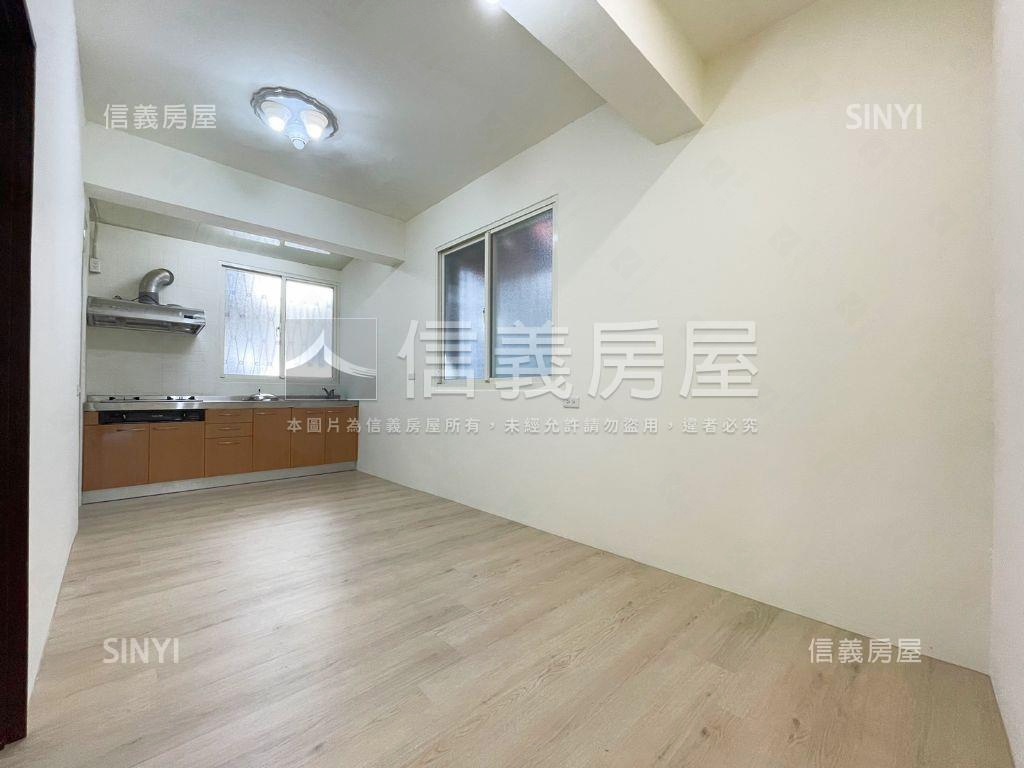 未來萬大捷運美妝２樓房屋室內格局與周邊環境