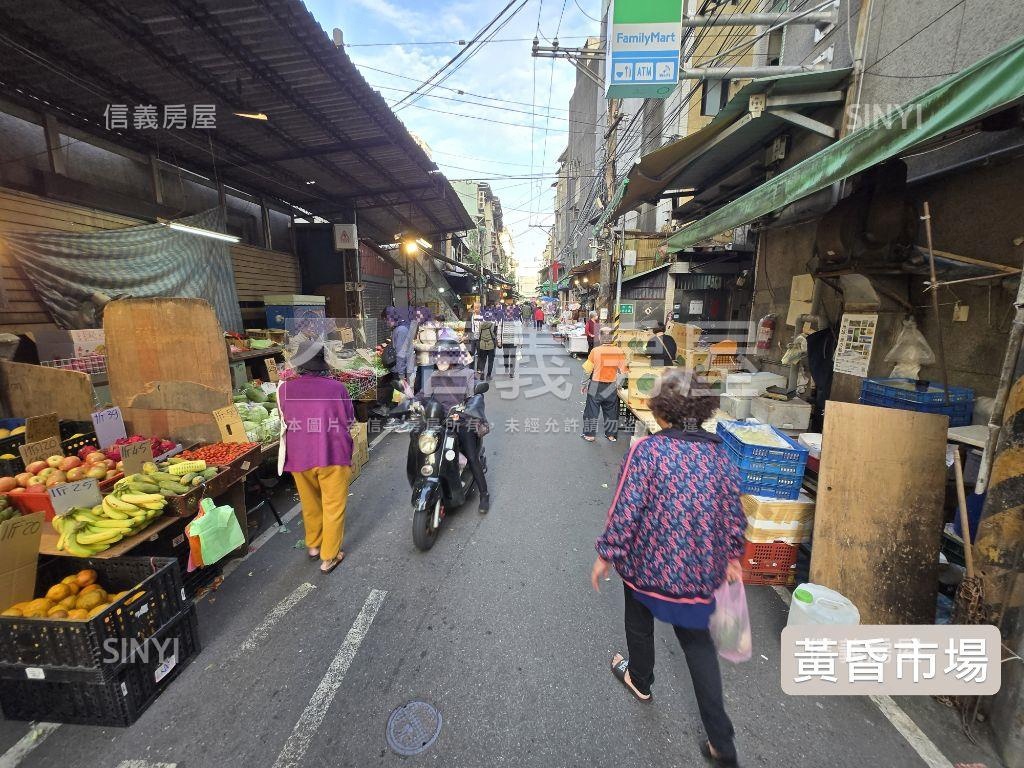 未來萬大捷運美妝２樓房屋室內格局與周邊環境