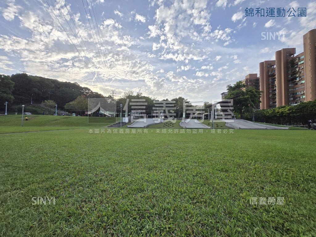 未來萬大捷運美妝２樓房屋室內格局與周邊環境