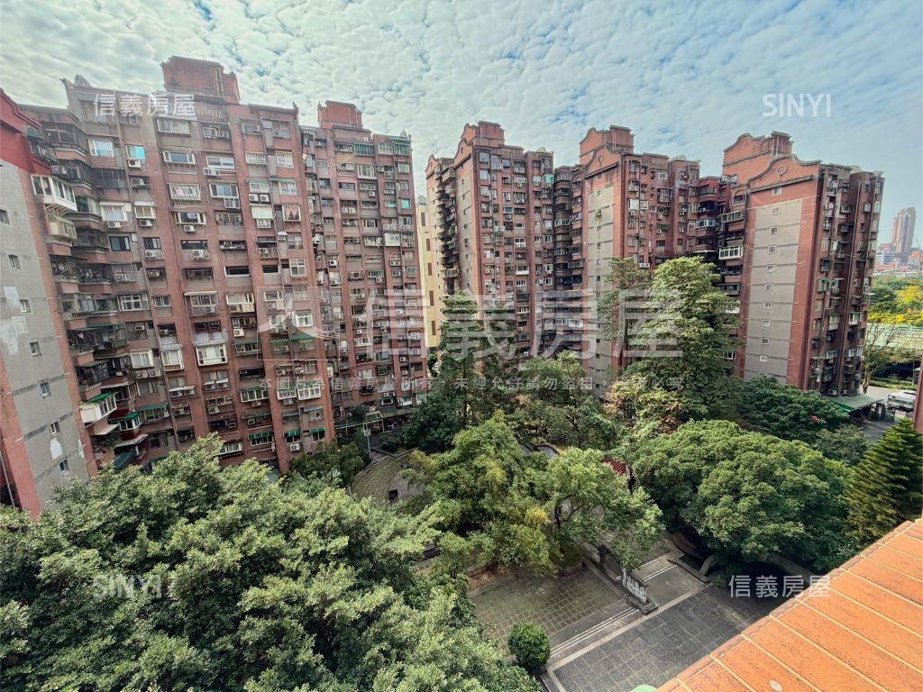 專任✤金華龍門電梯三房房屋室內格局與周邊環境