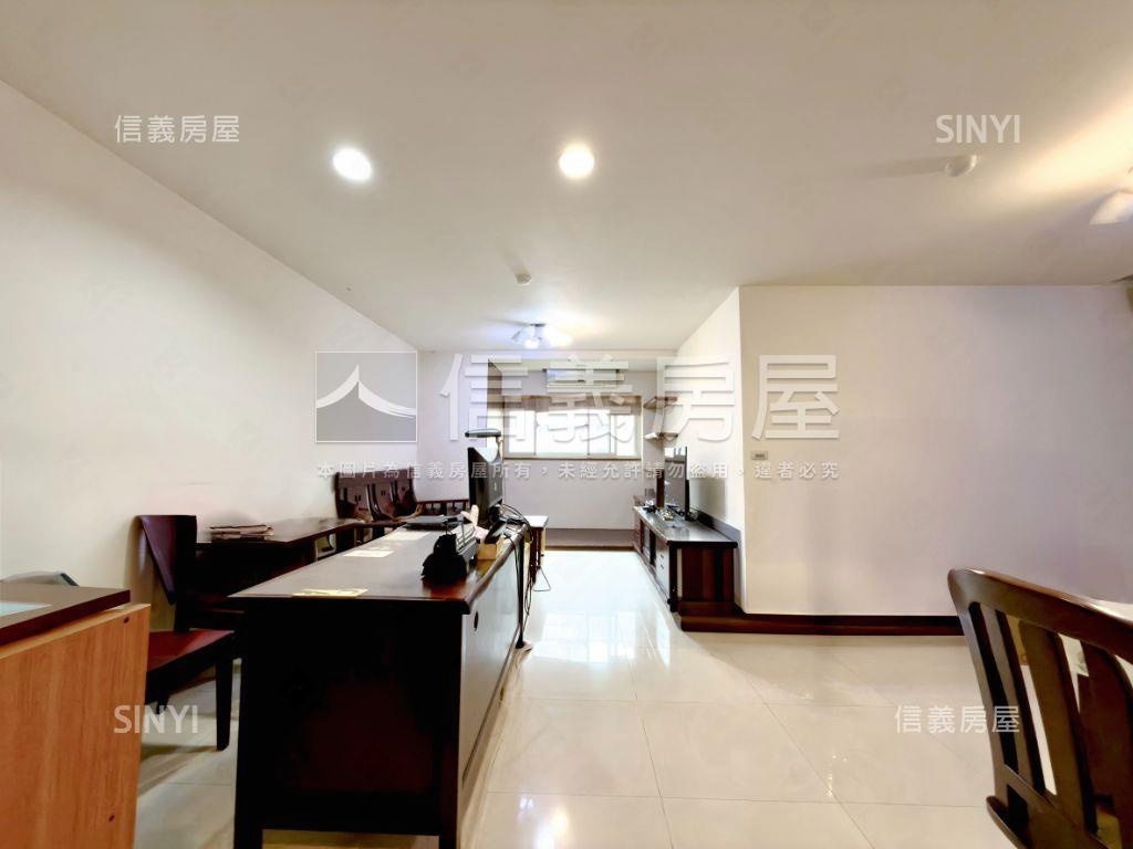 專任✤金華龍門電梯三房房屋室內格局與周邊環境