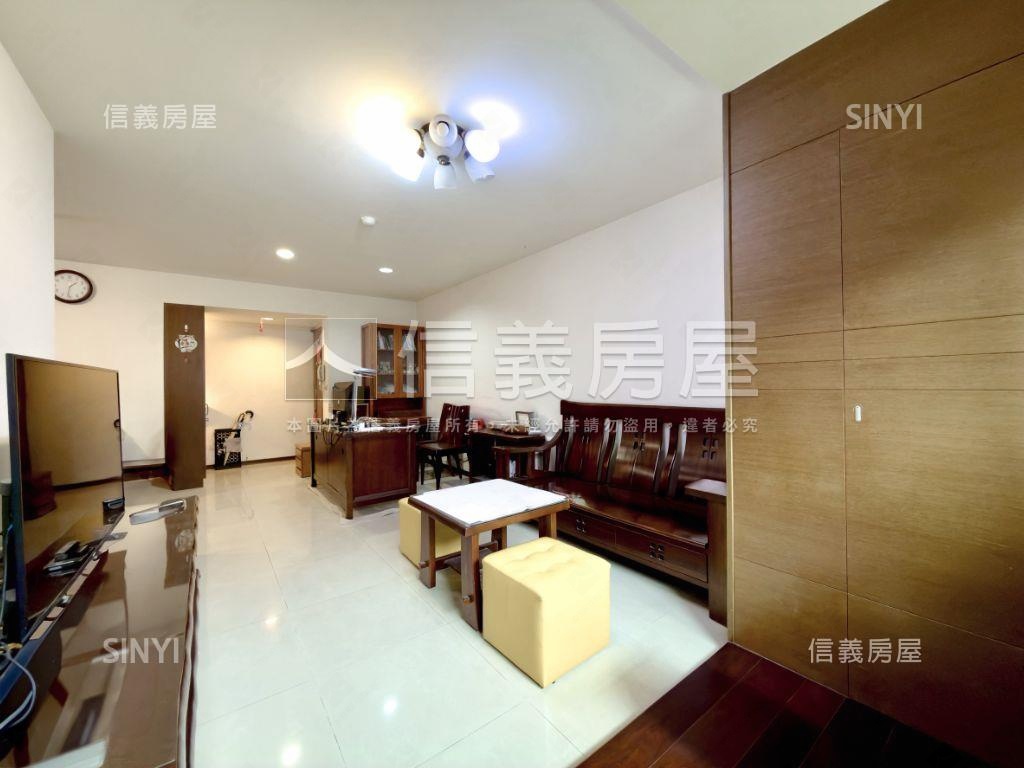 專任✤金華龍門電梯三房房屋室內格局與周邊環境