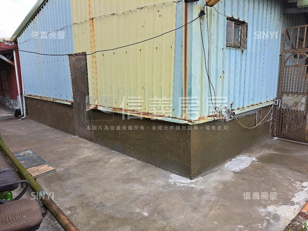 近運動中心裝潢４樓房屋室內格局與周邊環境