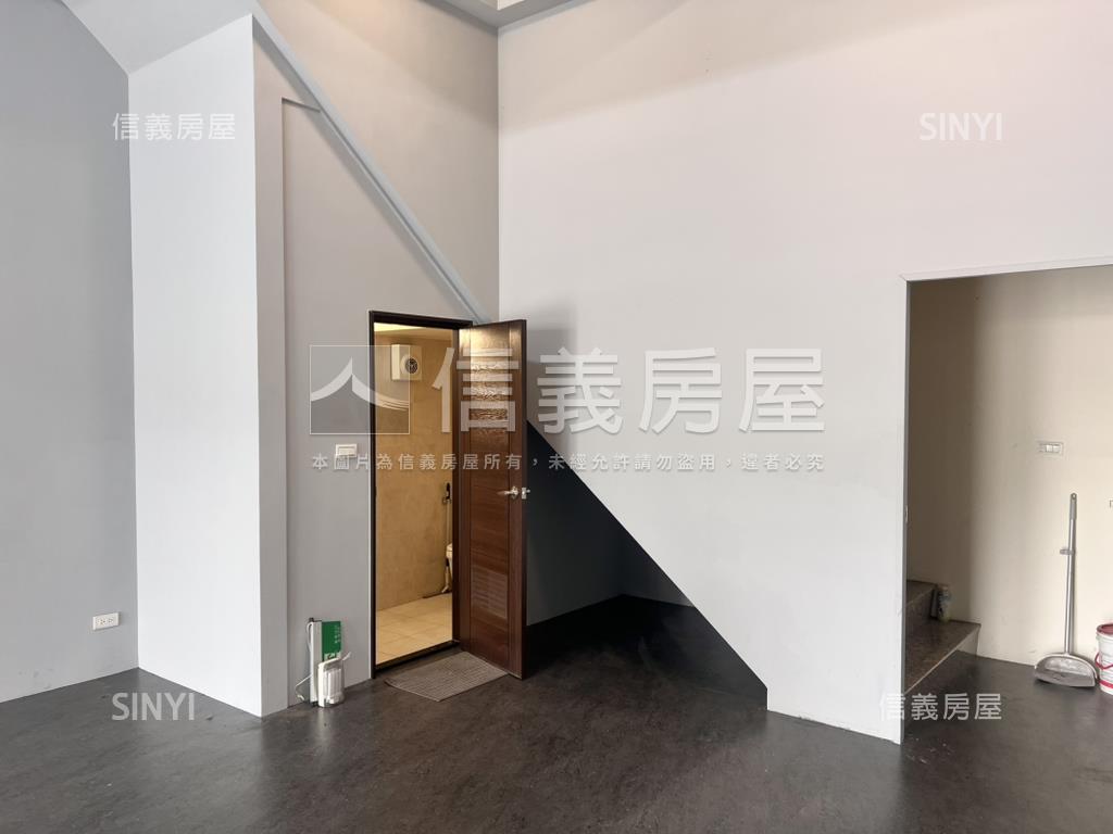 湖濱雙星臨路黃金店面房屋室內格局與周邊環境