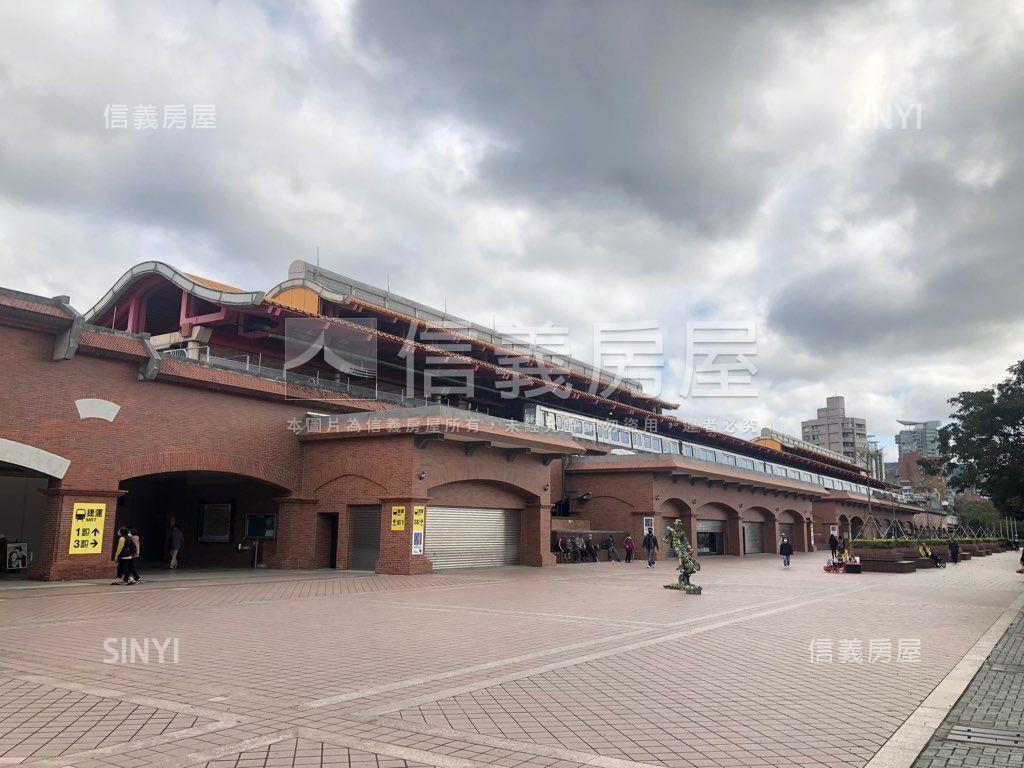 ７－１１捷運店面珠寶盒房屋室內格局與周邊環境