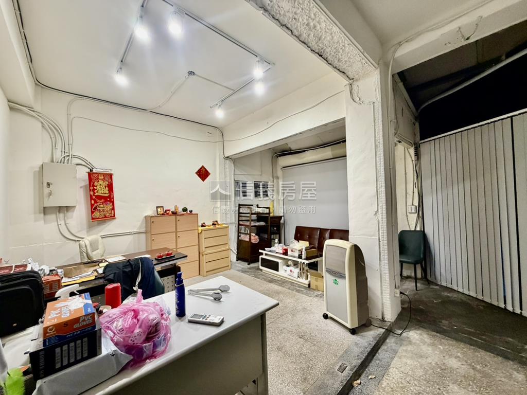 芝山捷運住辦一樓房屋室內格局與周邊環境