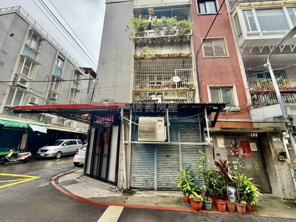 芝山捷運住辦一樓房屋室內格局與周邊環境
