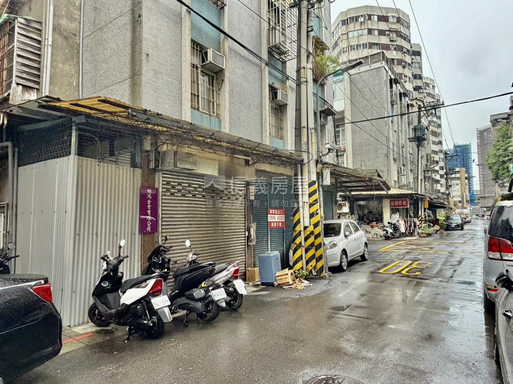 芝山捷運住辦一樓房屋室內格局與周邊環境
