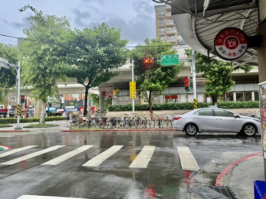 芝山捷運住辦一樓房屋室內格局與周邊環境