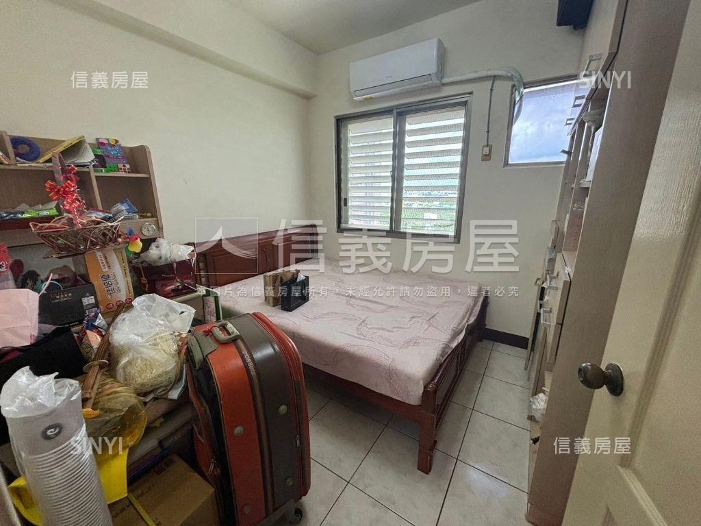 （專任）近特力屋美三房房屋室內格局與周邊環境