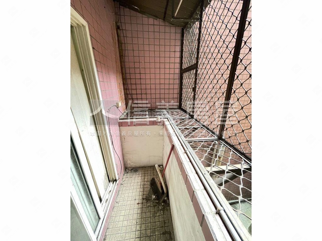 新環境優質稀有美套房房屋室內格局與周邊環境
