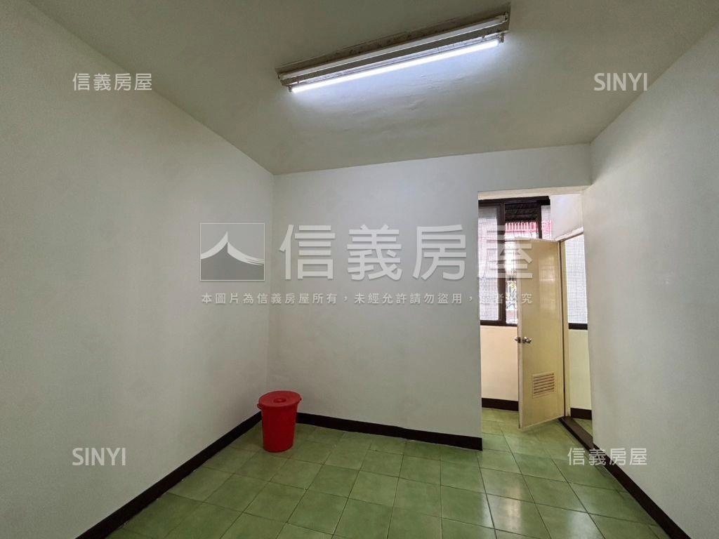 低總價黃金三樓房屋室內格局與周邊環境