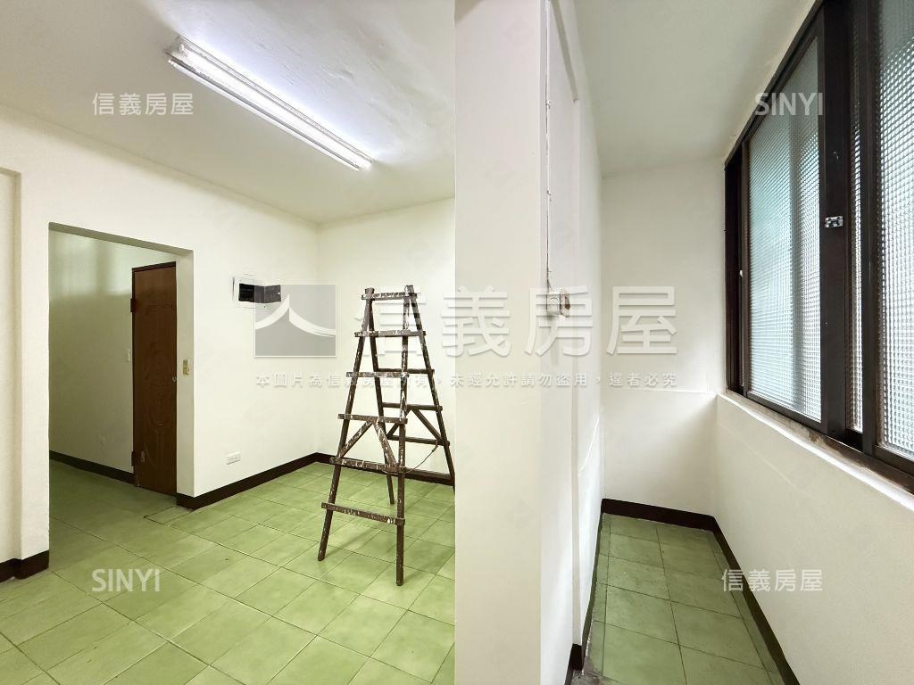 低總價黃金三樓房屋室內格局與周邊環境