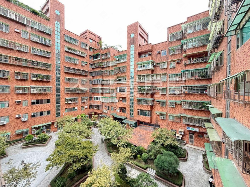 ［新接］晶華霸氣五房車位房屋室內格局與周邊環境