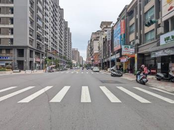 太平新興路文教業透店