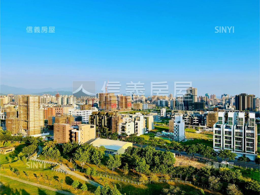 國泰美禾次頂樓面公園雙車房屋室內格局與周邊環境