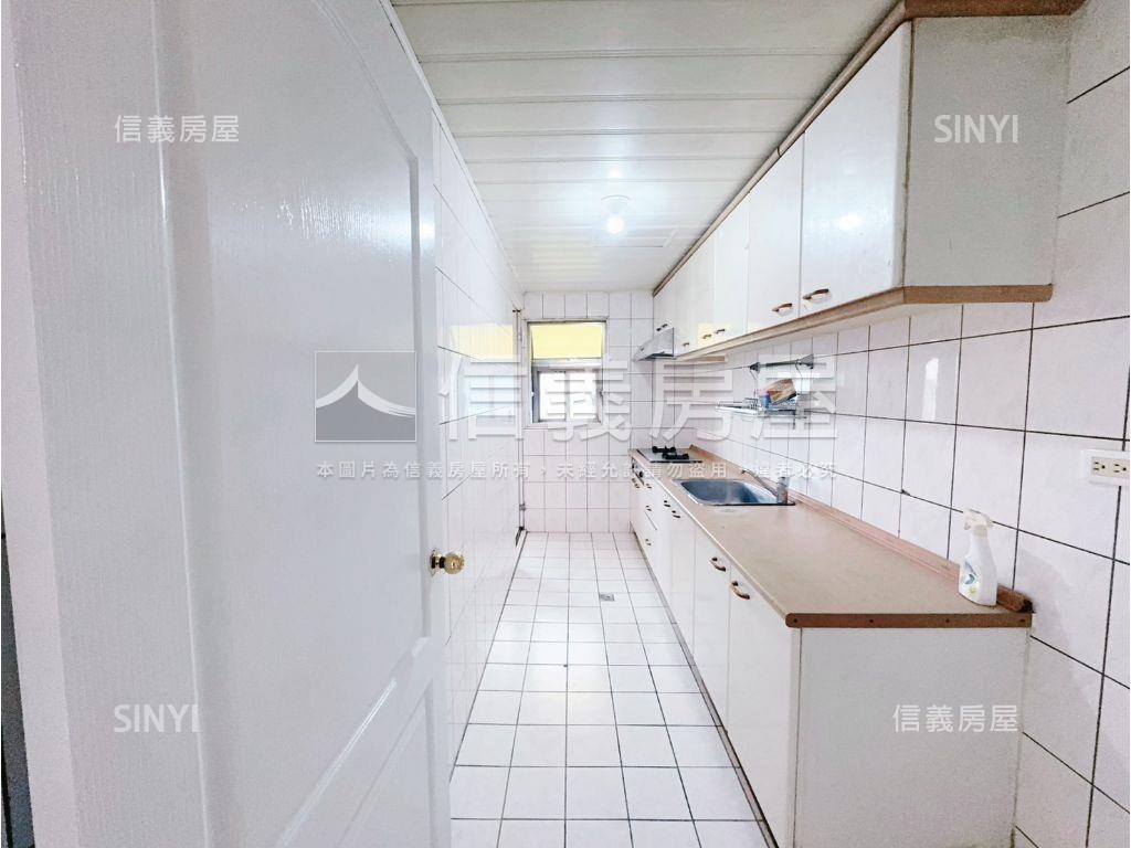 楊梅精品國宅３房車位房屋室內格局與周邊環境