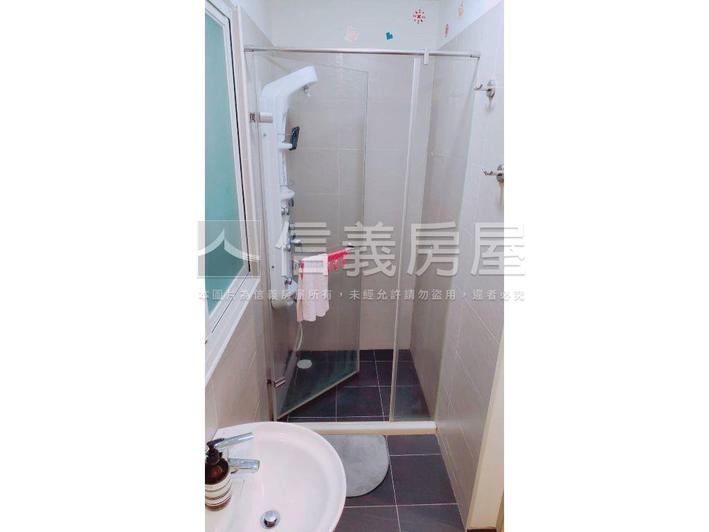 誠售木新書香庭園店辦一樓房屋室內格局與周邊環境