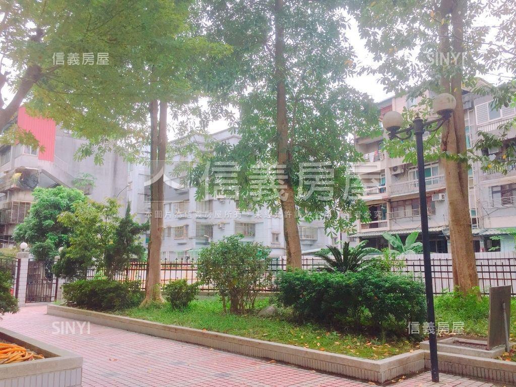 誠售木新書香庭園店辦一樓房屋室內格局與周邊環境