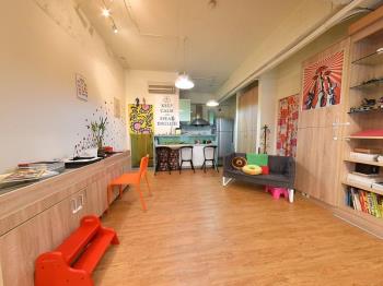 誠售木新書香庭園店辦一樓