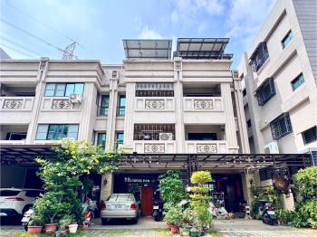 仁武面寬輕屋齡好停車別墅