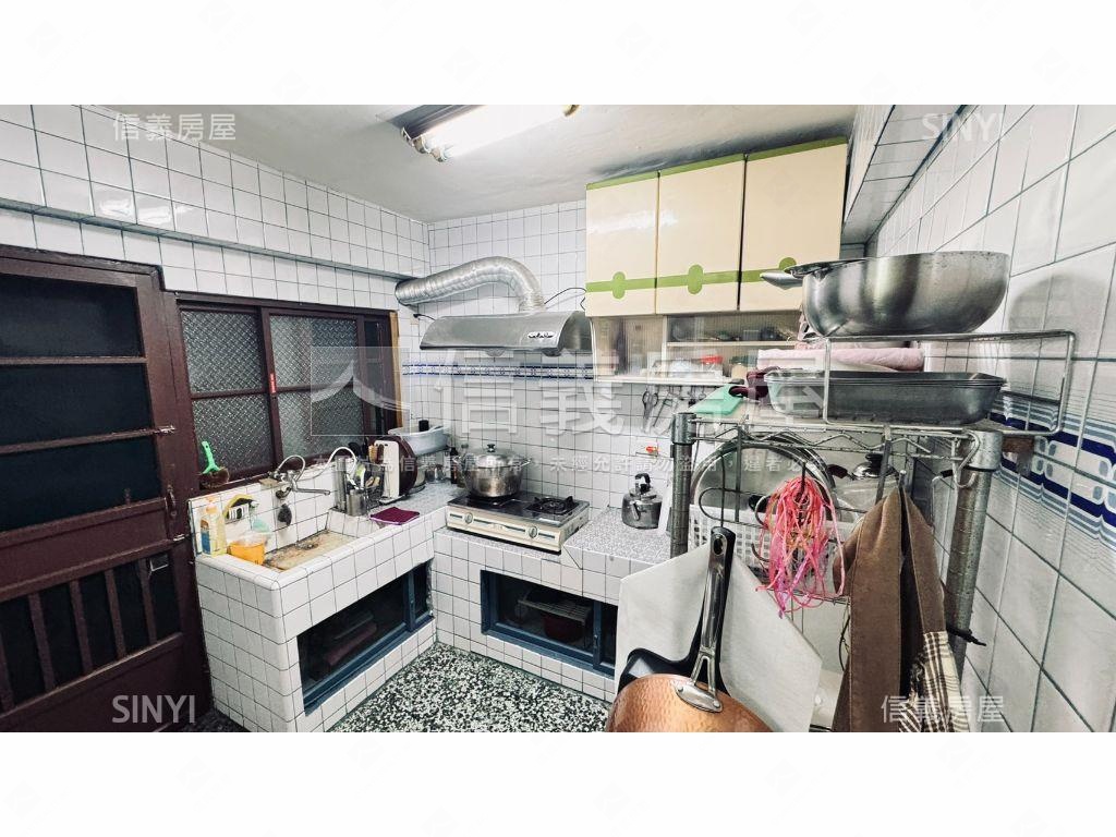 近公園六米面寬邊間透天房屋室內格局與周邊環境