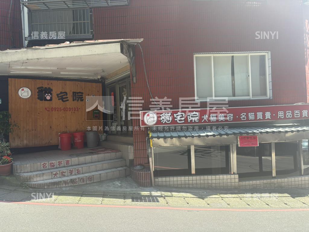 英專路角間金店面房屋室內格局與周邊環境