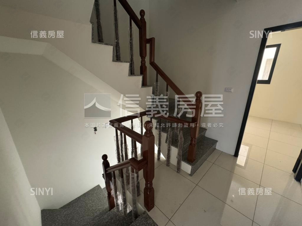 伸港金讚店墅房屋室內格局與周邊環境