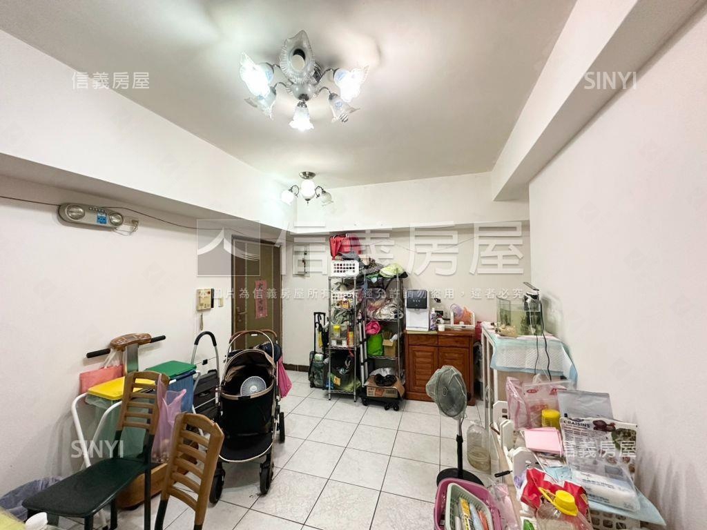 捷運青年市電梯方正兩房房屋室內格局與周邊環境