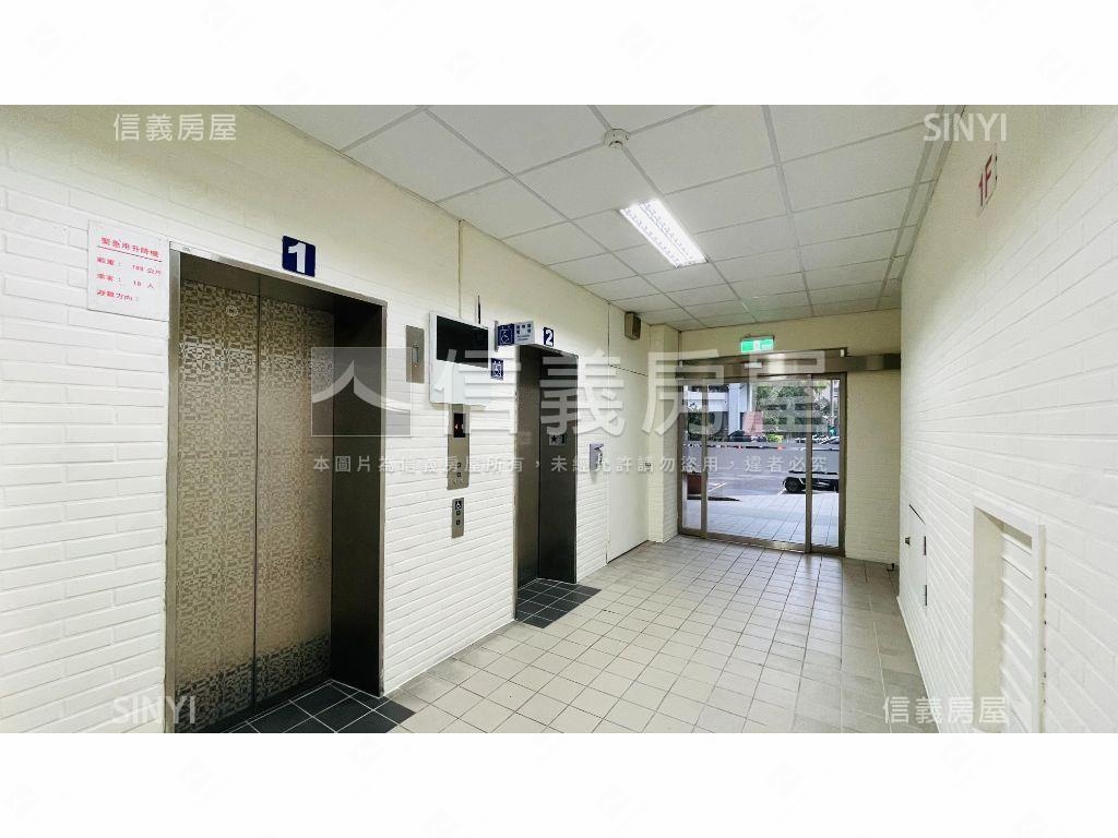 萬芳大樓整層７７２坪收租房屋室內格局與周邊環境