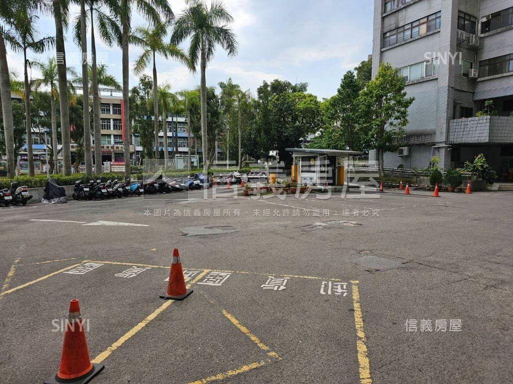 萬芳大樓整層７７２坪收租房屋室內格局與周邊環境