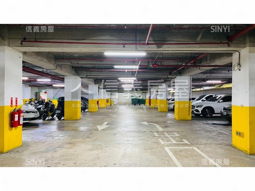 萬芳大樓整層７７２坪收租房屋室內格局與周邊環境