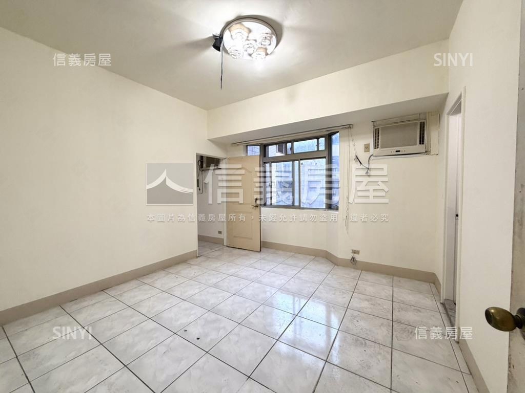 安祥山莊方正３房房屋室內格局與周邊環境