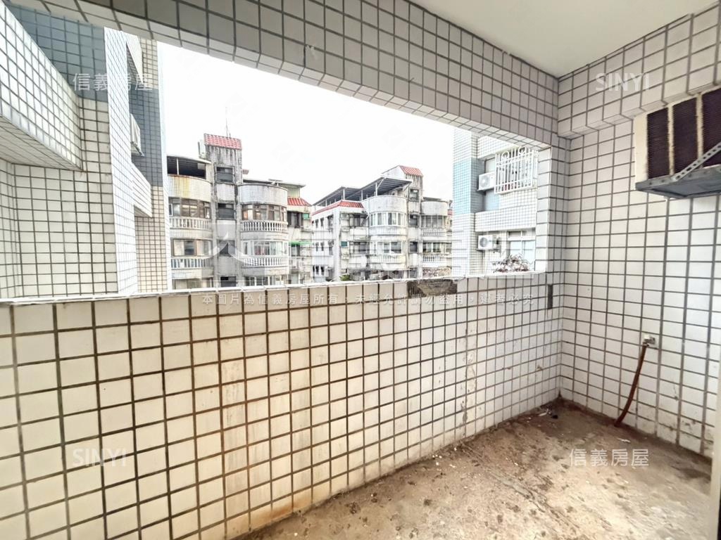 安祥山莊方正３房房屋室內格局與周邊環境