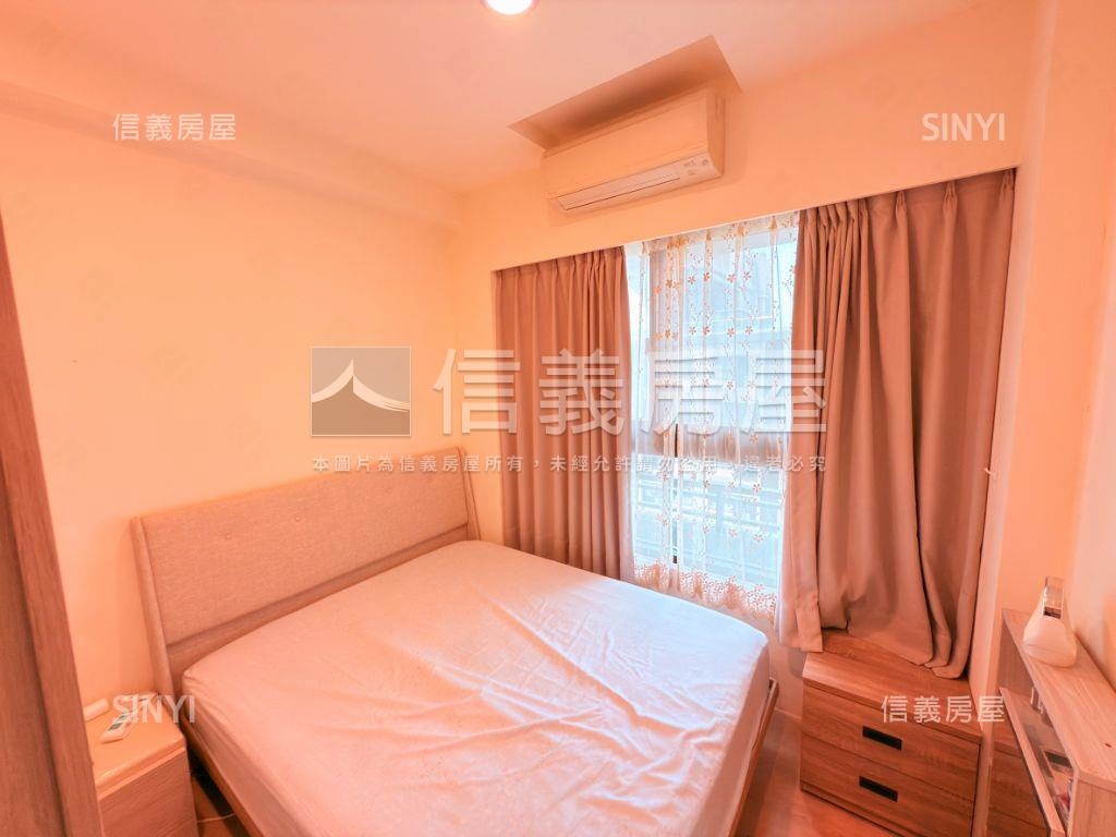 雲世紀稀有高樓２＋１房房屋室內格局與周邊環境
