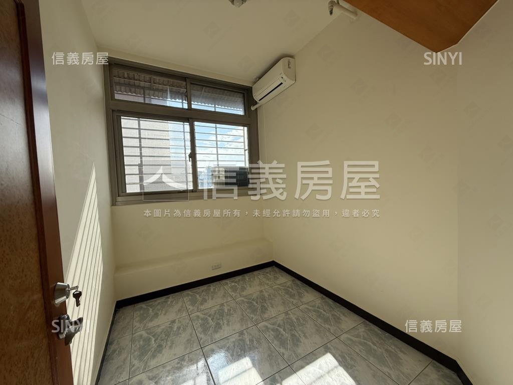 統領世界尊爵不凡房屋室內格局與周邊環境