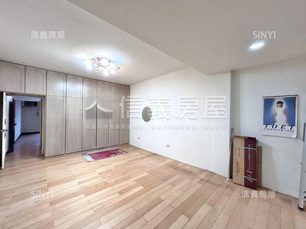 近漢口國中車庫美透天房屋室內格局與周邊環境